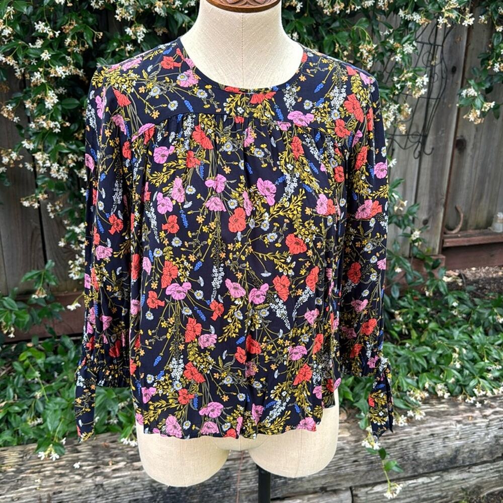 Banana Republic.Long Sleeve Blouse Puff Sleeve Floral Top Size XXS